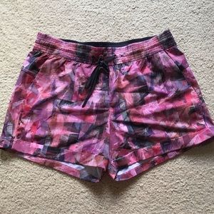 Lululemon Spring Break Away shorts